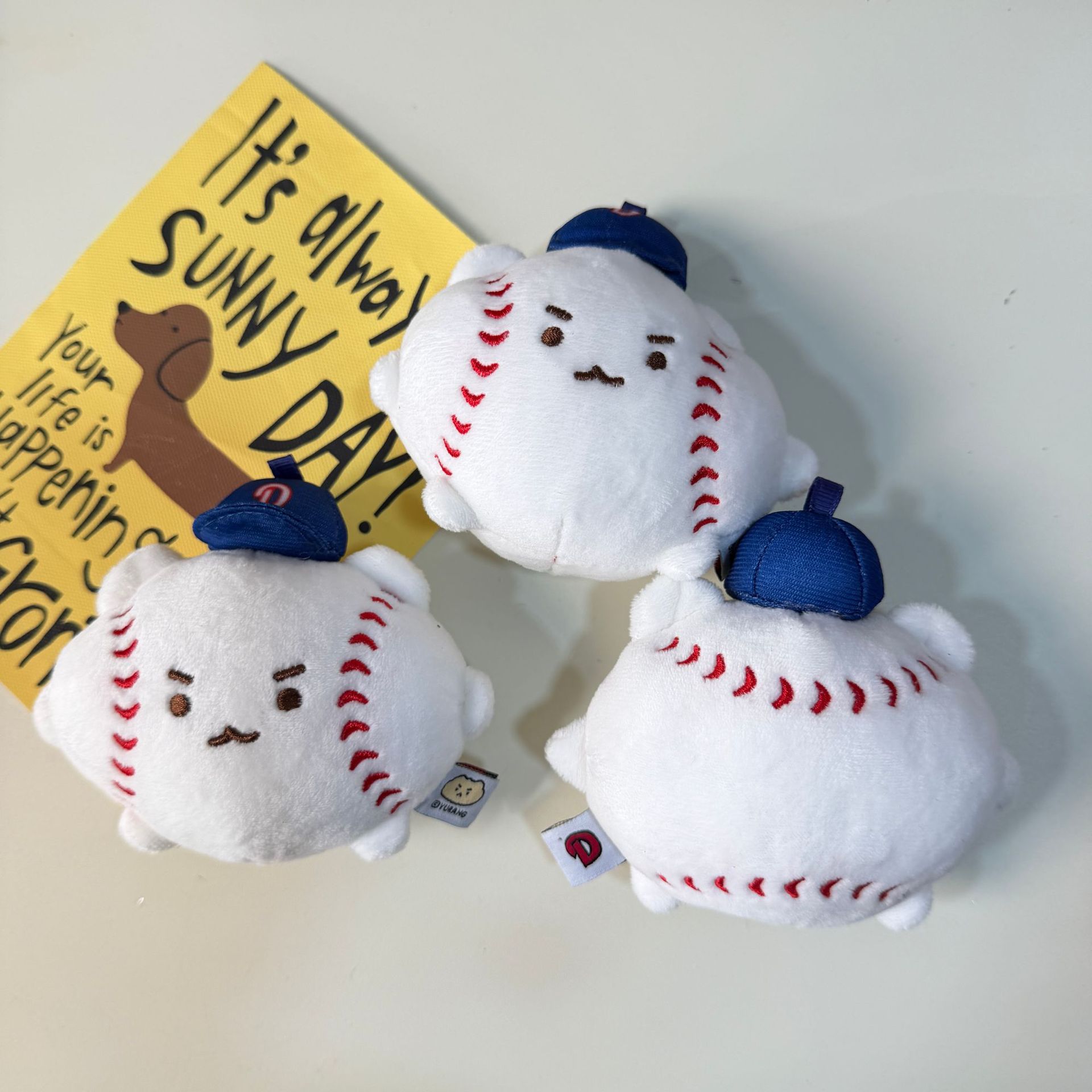 Kawaii Potato Bear Baseball Pl - огляд і ціна Gaming Console Keychain